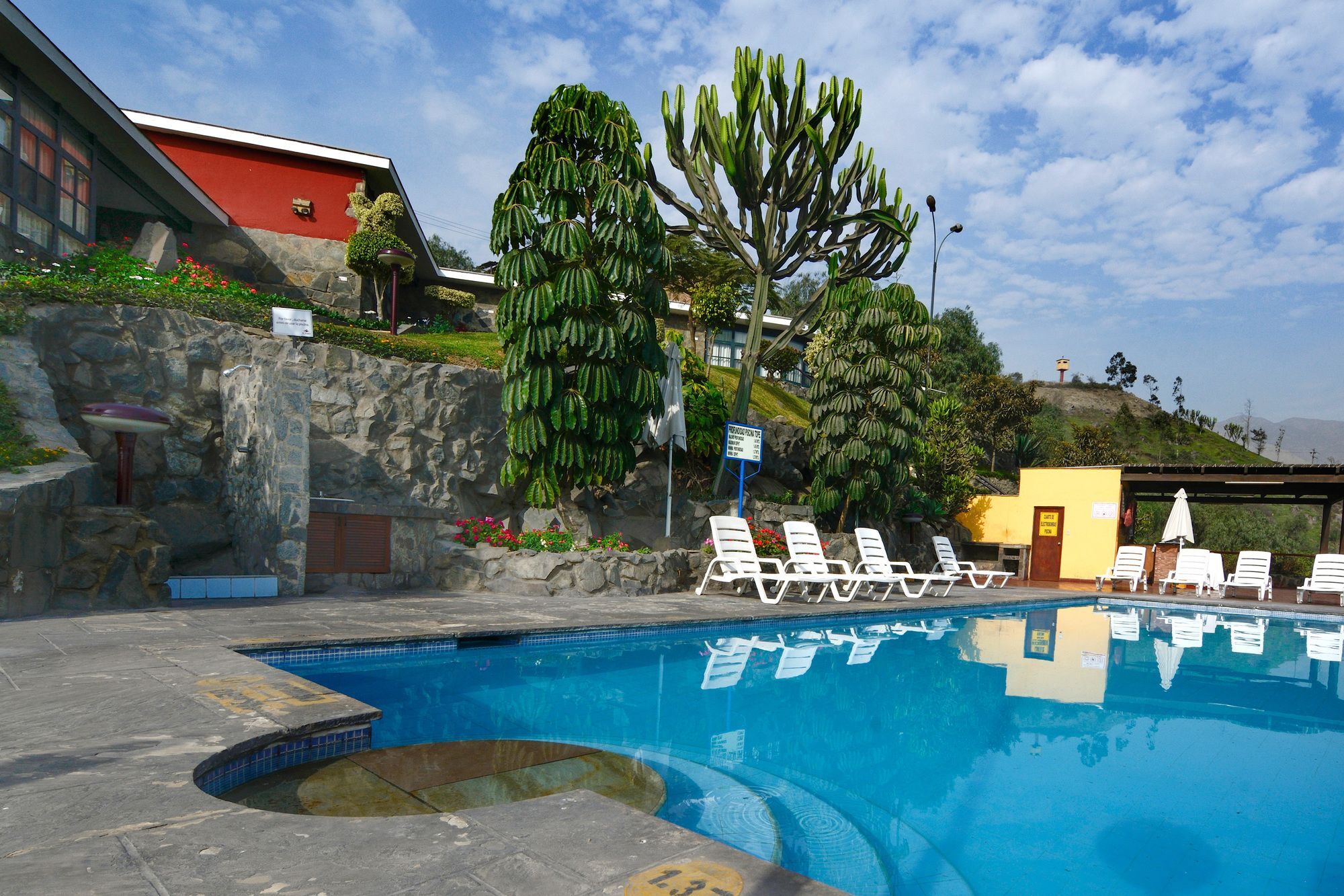 Resort Decameron El Pueblo